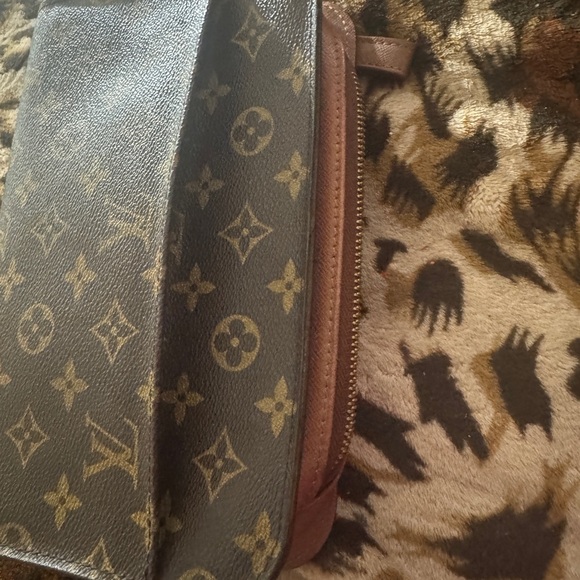 Louis Vuitton Monogram Wristlet Clutch in Brown - Picture 8 of 11
